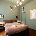 Cairoli Suite E Garage
